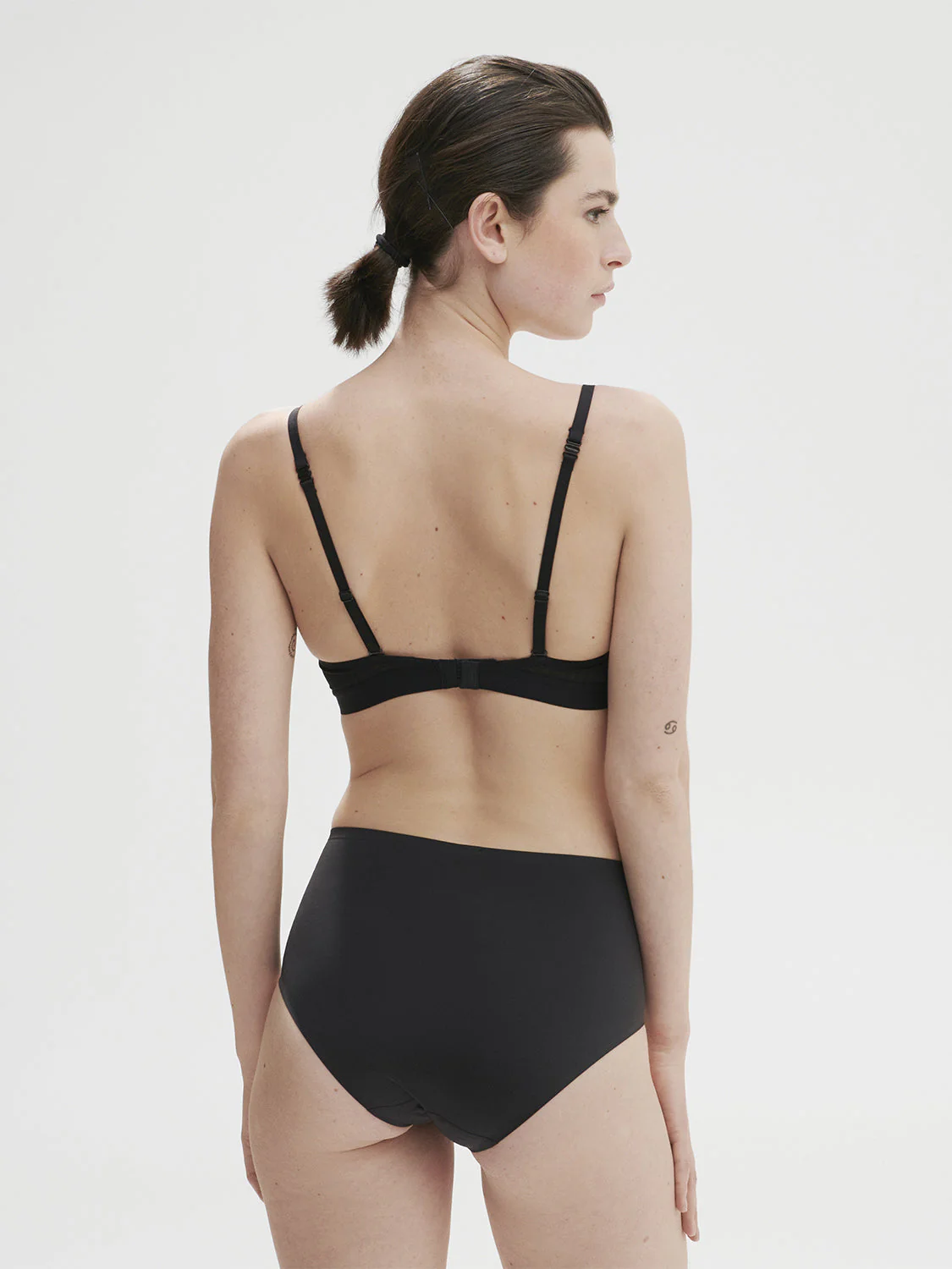 Control high-waist brief - Black - Image 4