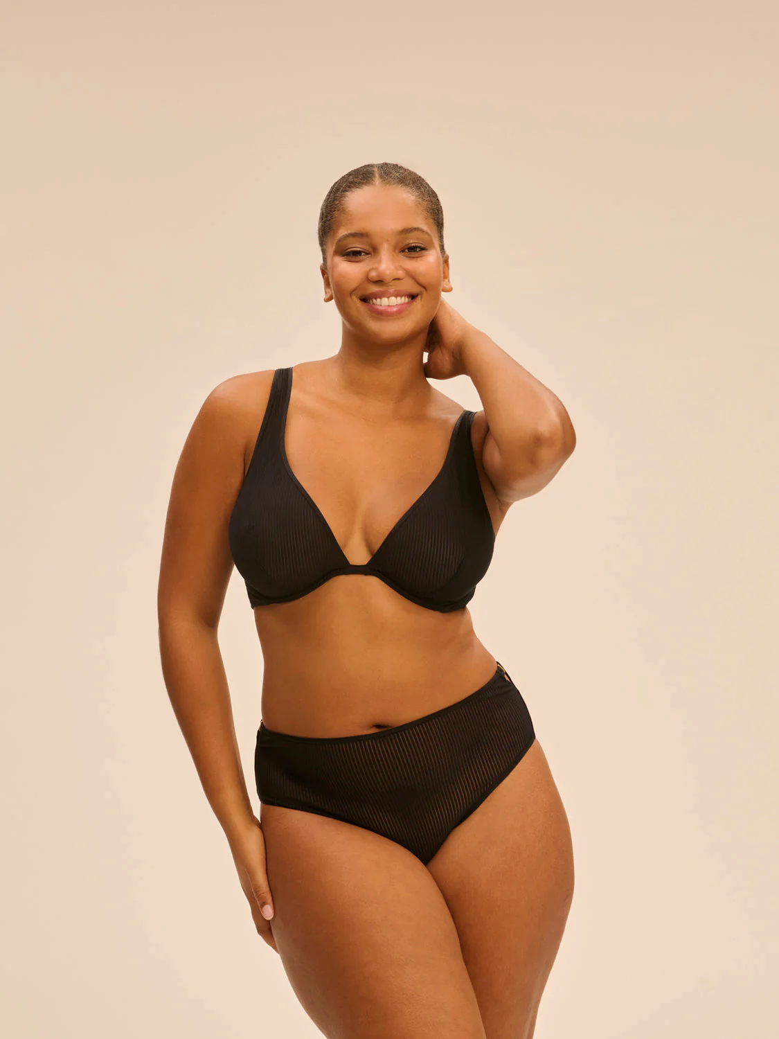 High-waist brief - Black - Image 9